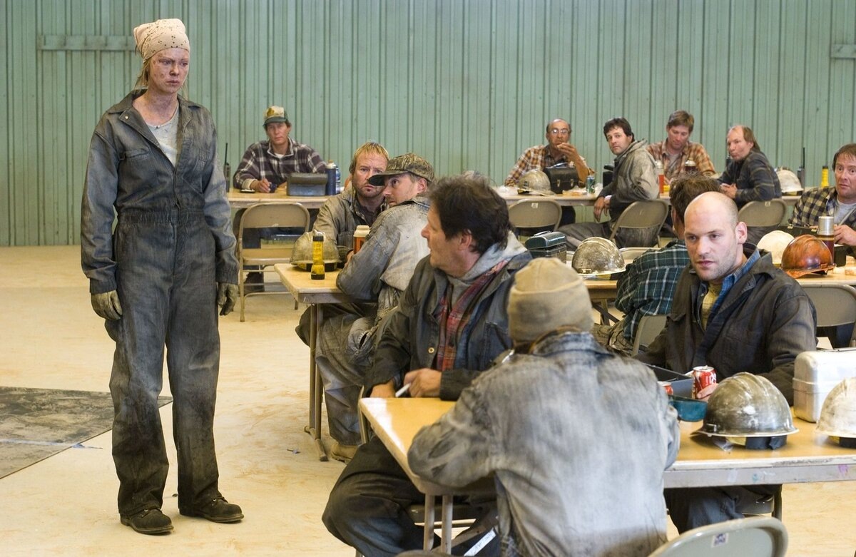 Кадр из фильма "Северная страна", 2005 г.