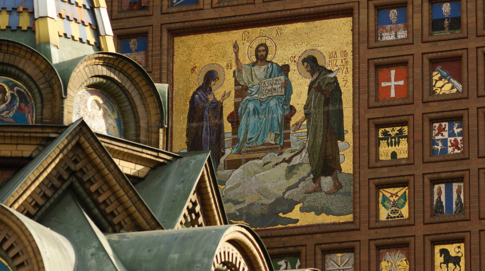    Петербургские парадные как музеи