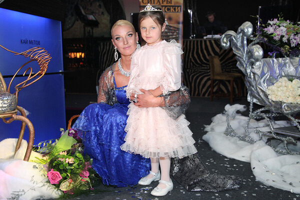    Анастасия Волочкова с дочерью Ариадной, 2011 год / Екатерина Чеснокова/РИА Новости