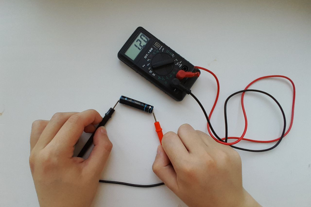    Батарейка исправна, но скоро потребует замены. Источник: личный архив Анны Субботиной