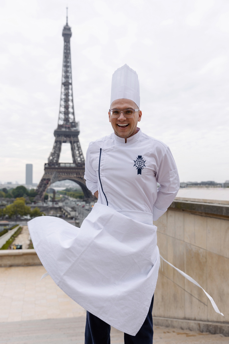 Сергей Леонов, шеф-повар, основатель онлайн-академии здорового питания «ЗОЖигай», автор мастер-классов по anti-age кухне