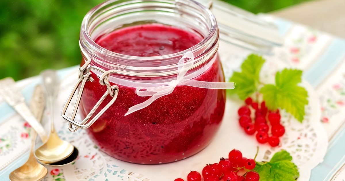 Конфитюр из красной смородины с агар-агаром.