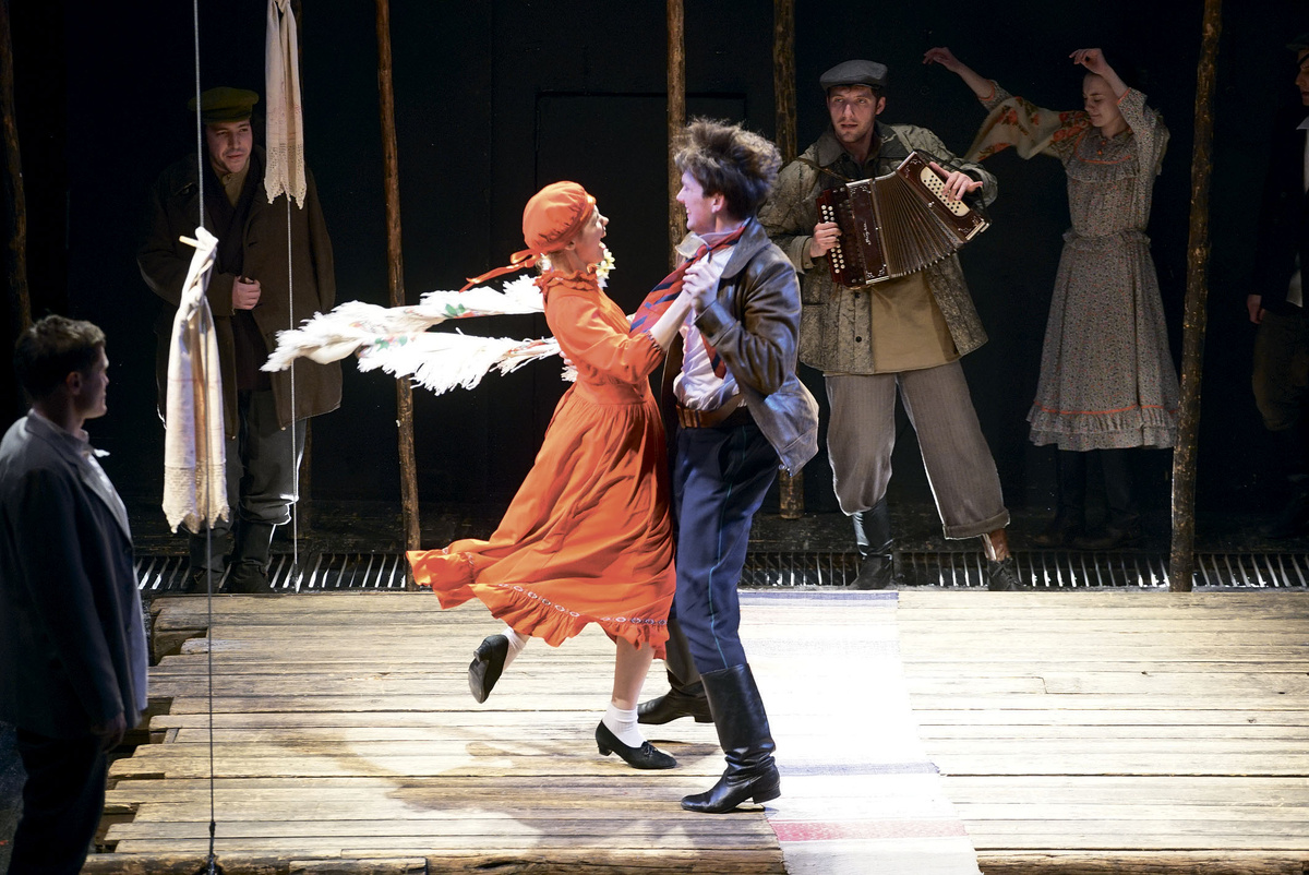    «Братья и сёстры. Версия 2015»Виктор Васильев