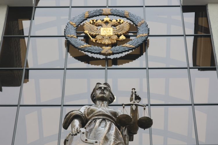    Сама Ирина Леонидовна говорила, что возглавить ВС РФ после Лебедева — это большая для нее ответственность, ведь весь судейский корпус, по сути, сформирован при его непосредственном участии.   
Фото: «БИЗНЕС Online»