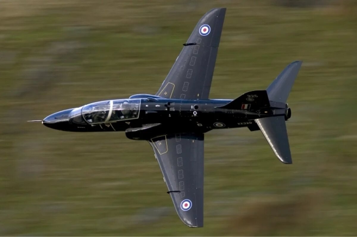    Истребители едва не сбили гражданский борт, когда ловили НЛО в Британии