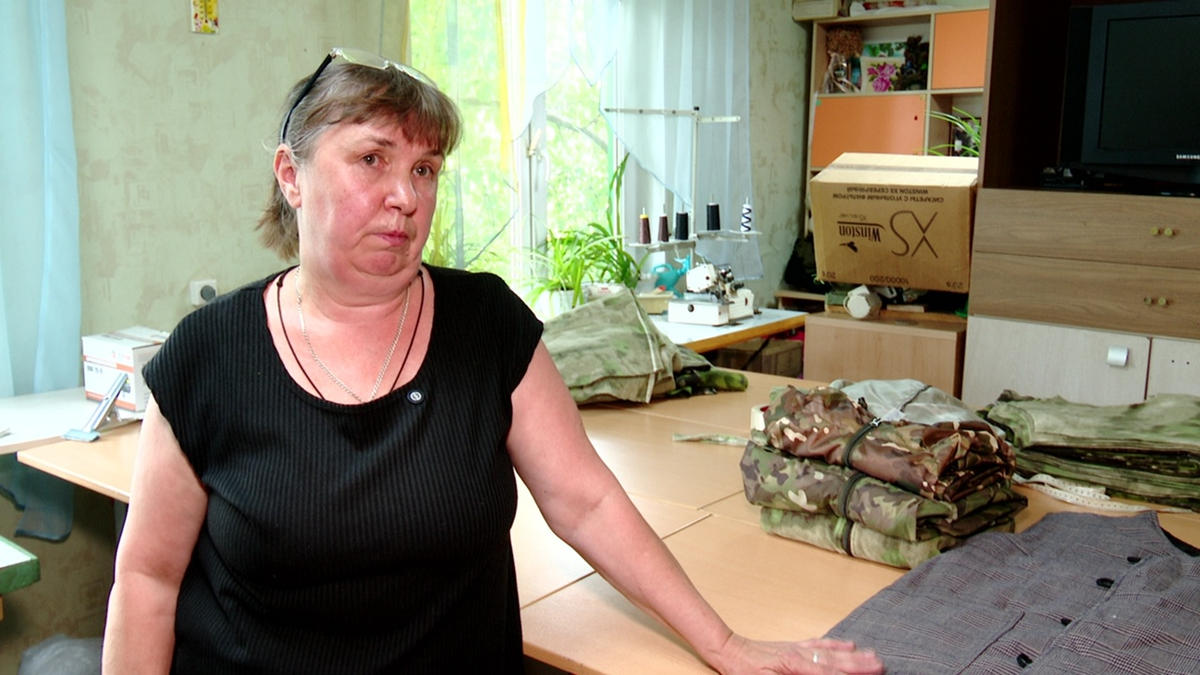 Вера Вохменина объединила женщин-швей, чтобы помогать бойцам СВО