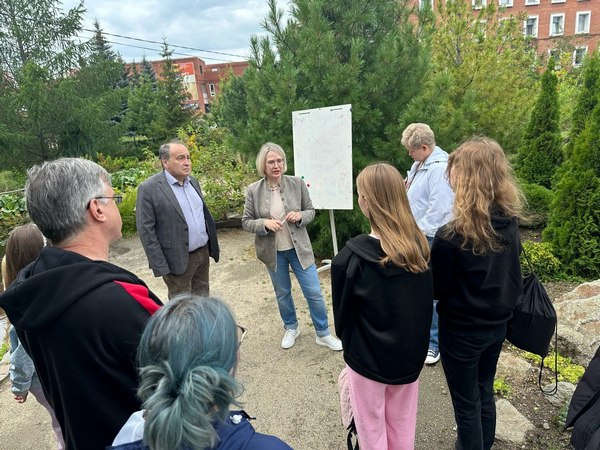 Открытая лекция о стрессе учёных факультета фундаментальной медицины ЧелГУ Вадима и Ольги Цейликман в рамках лектория "Зелёный понедельник"