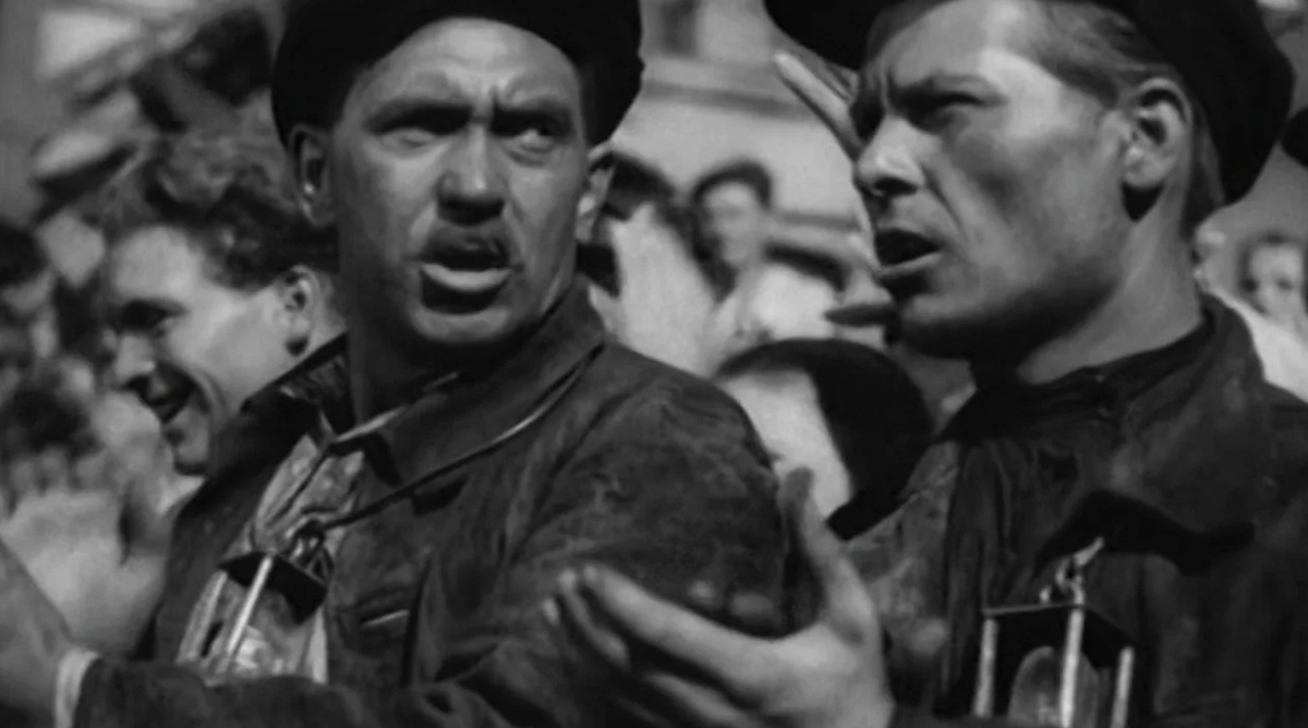 Кадр из фильма "Большая жизнь. 2-я серия" (1946)