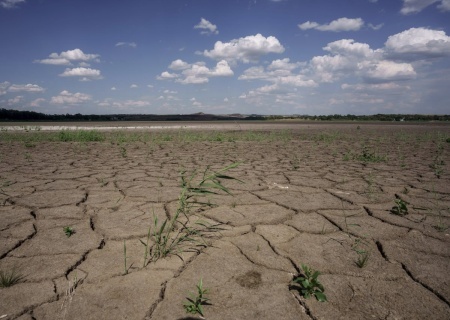    Жители ДНР просят Путина взять проблему с водой на личный контроль - доверия местным чиновникам больше нет