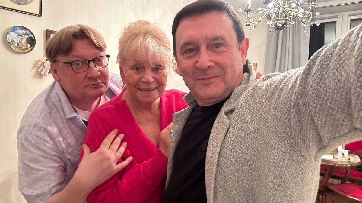 Автор канала "Пераново перо" Олег Перанов, Татьяна Егорова и писатель, драматург, сценарист Валерий Туголуков