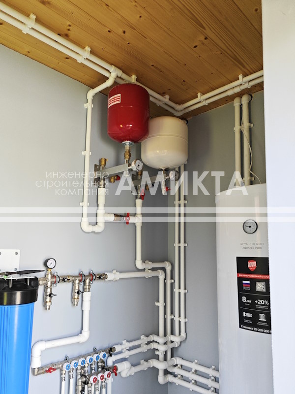 фотография со страницы https://amikta.ru/portfolio/montazh-otoplenia-luban