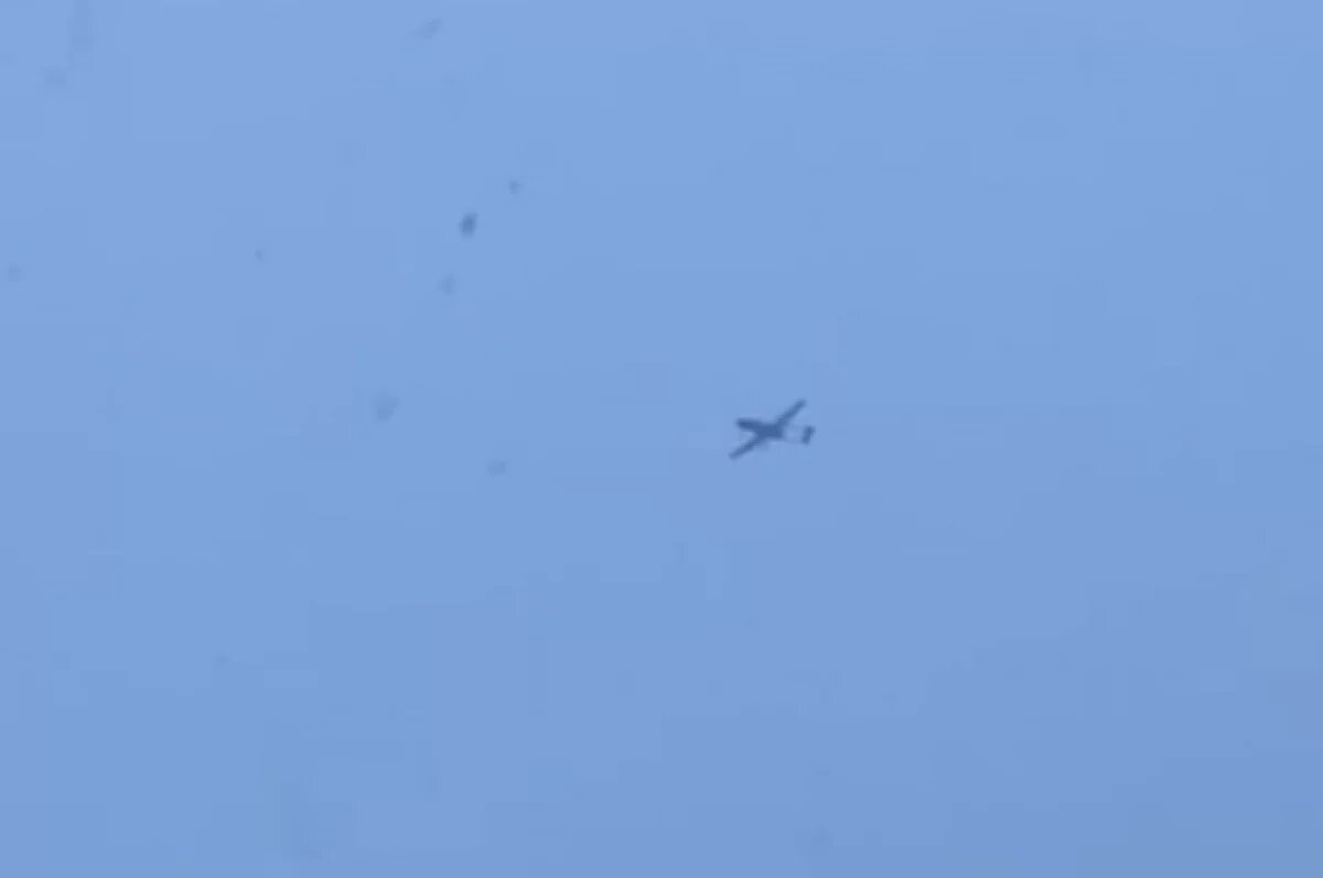    Из-за угрозы покушения на военных в Осетии запретили массовые мероприятия