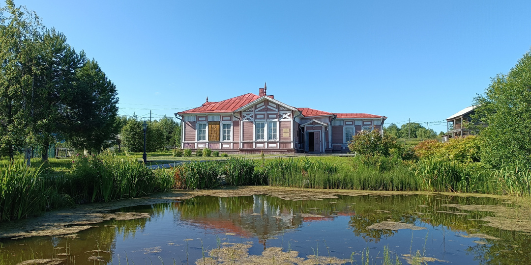 По трассе М8: Холмогоры и село Ломоносово (родина М.В. Ломоносова)