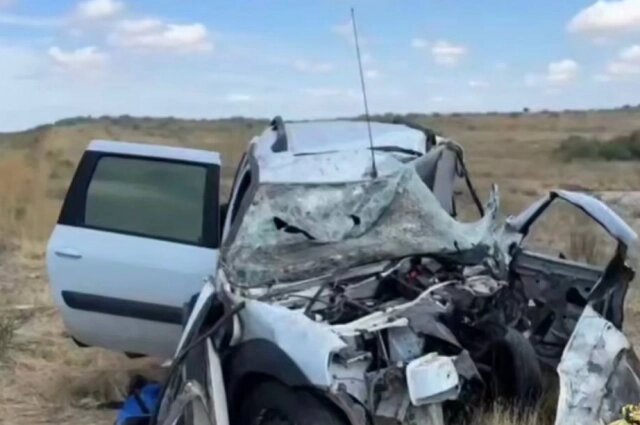    Отечественный автомобиль полностью раскурочен. Фото: МВД Дагестан