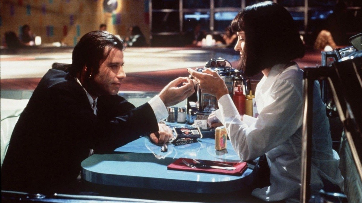 Одним из центральных эпизодов является случай с Миа Уоллес (Ума Турман), которая случайно передозирует героином на вечеринке. 