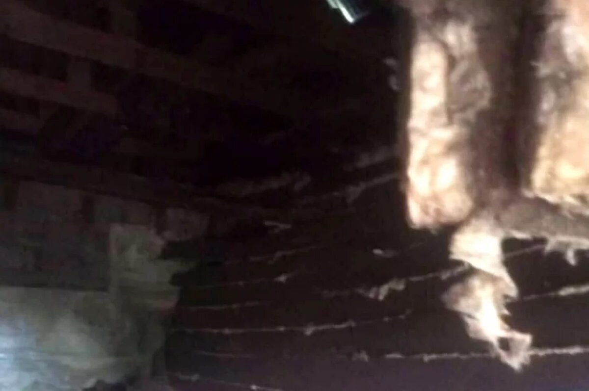    В Саткинском районе обрушился потолок жилого дома