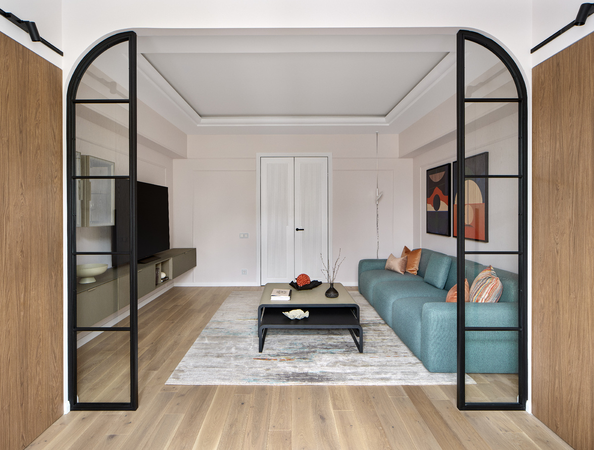 Двустворчатые двери на скрытом коробе с дверным полотном коллекции DECO. Модель 401