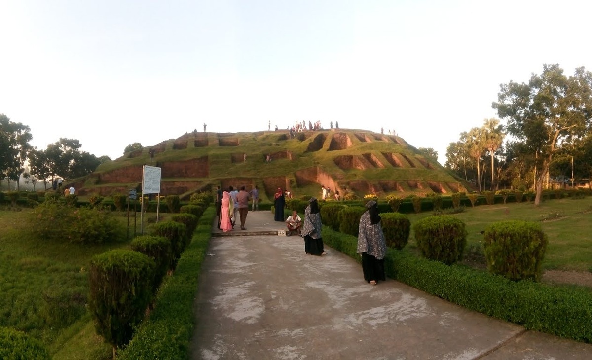 Behular Bashor Ghor - Gokul Medh