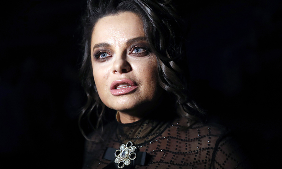 Сын в церкви отчитал Наташу Королеву и поставил в неудобное положение жену