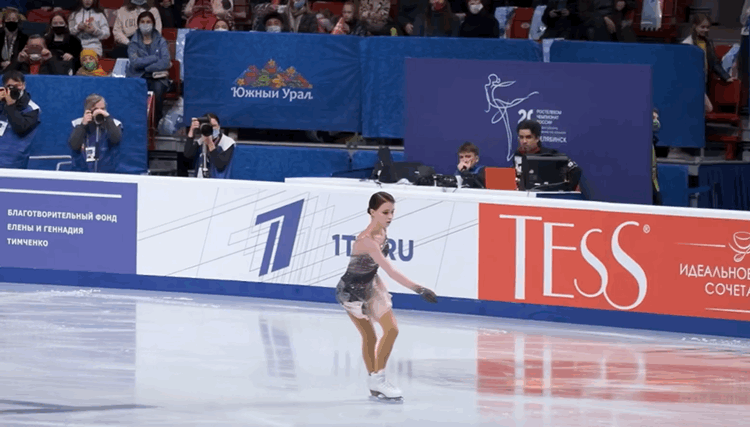 Самое дорогое исполнение четверного лутца среди женщин