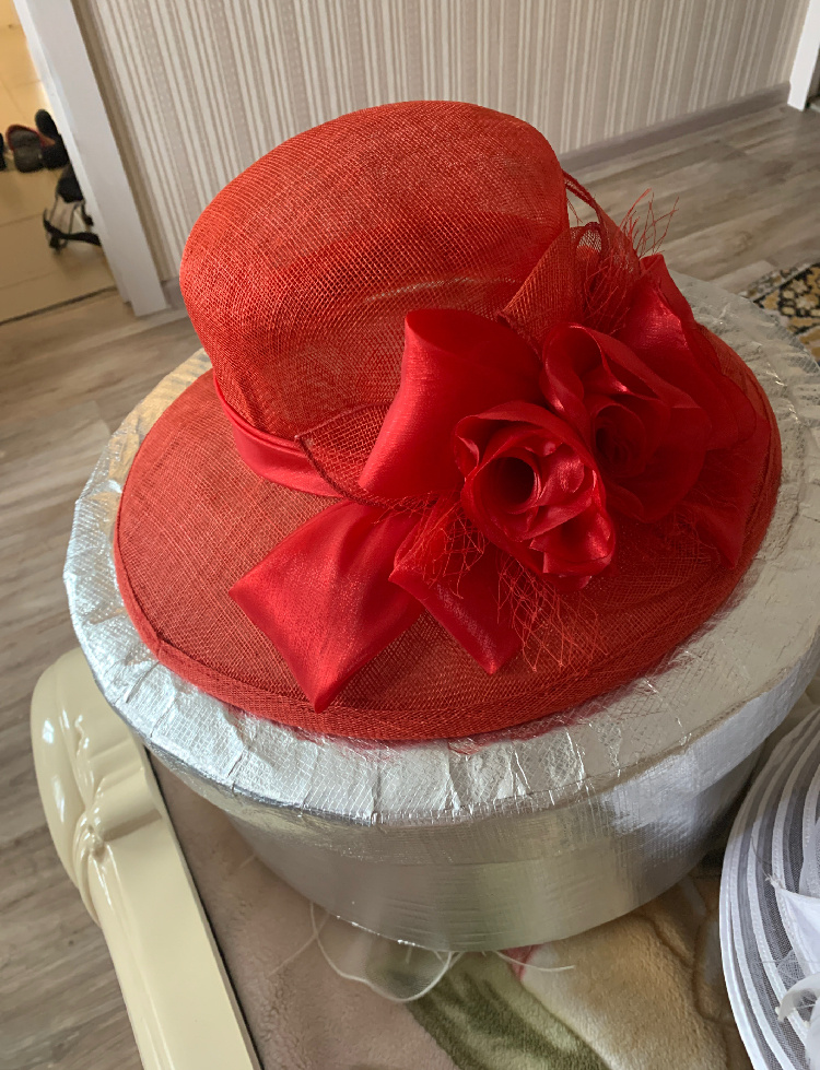 Выбор остался за Красной шляпой 🎩👒