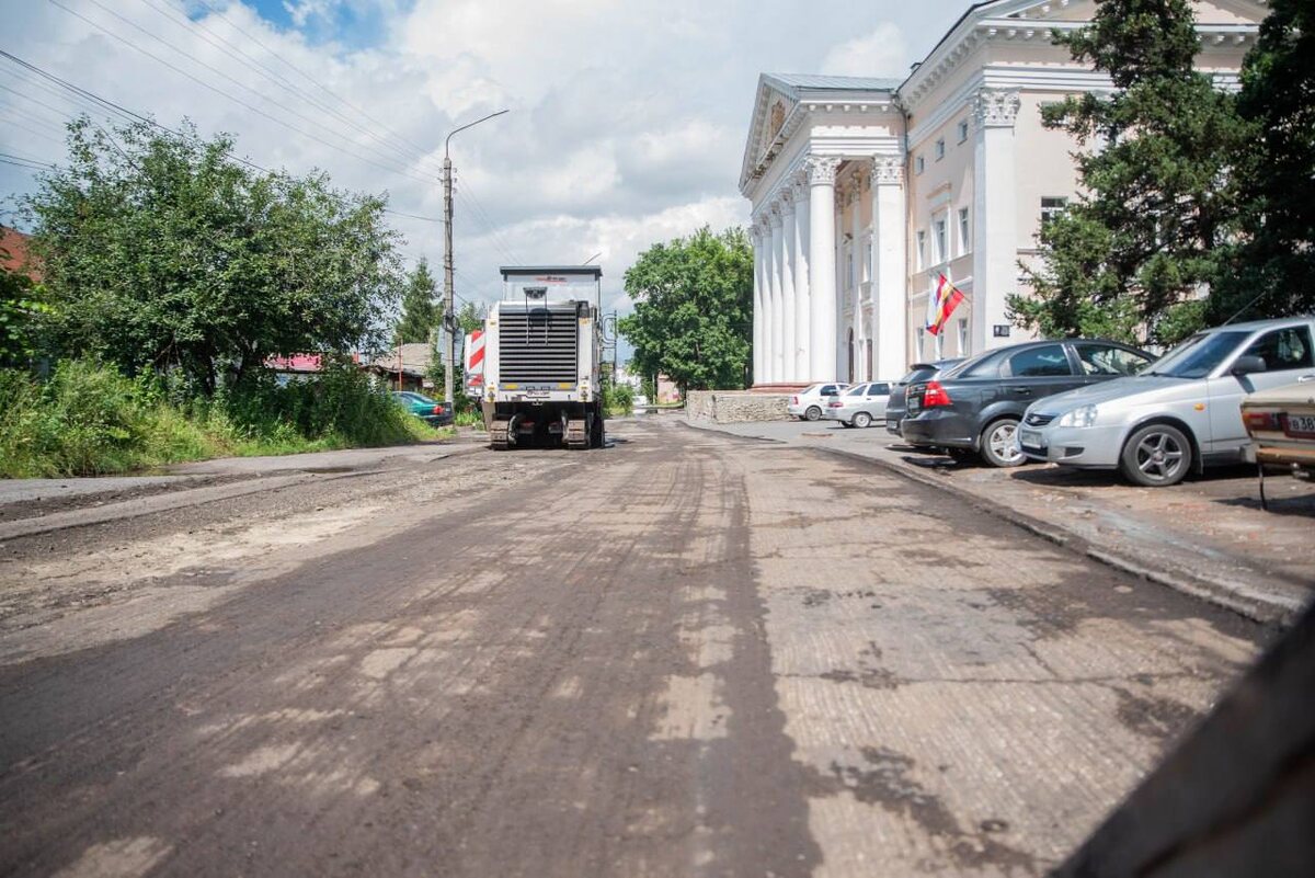    В Курске начат капитальный ремонт дороги по Театральному проезду