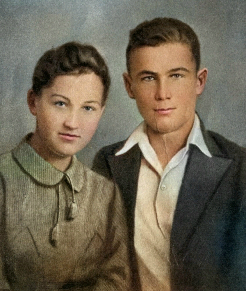 Зоя с братом Александром