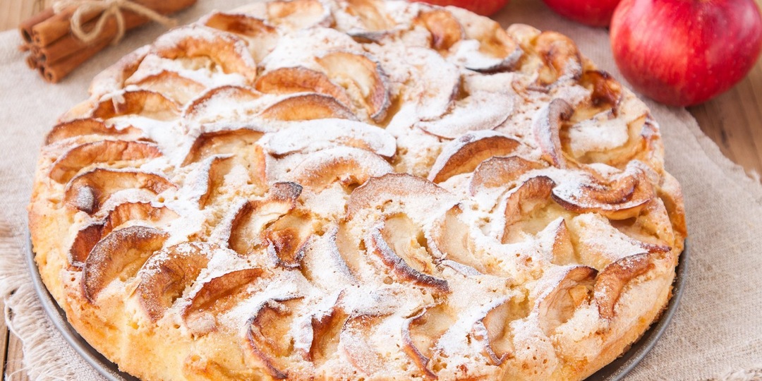 Классический яблочный пирог — уют и вкус в каждой порции!