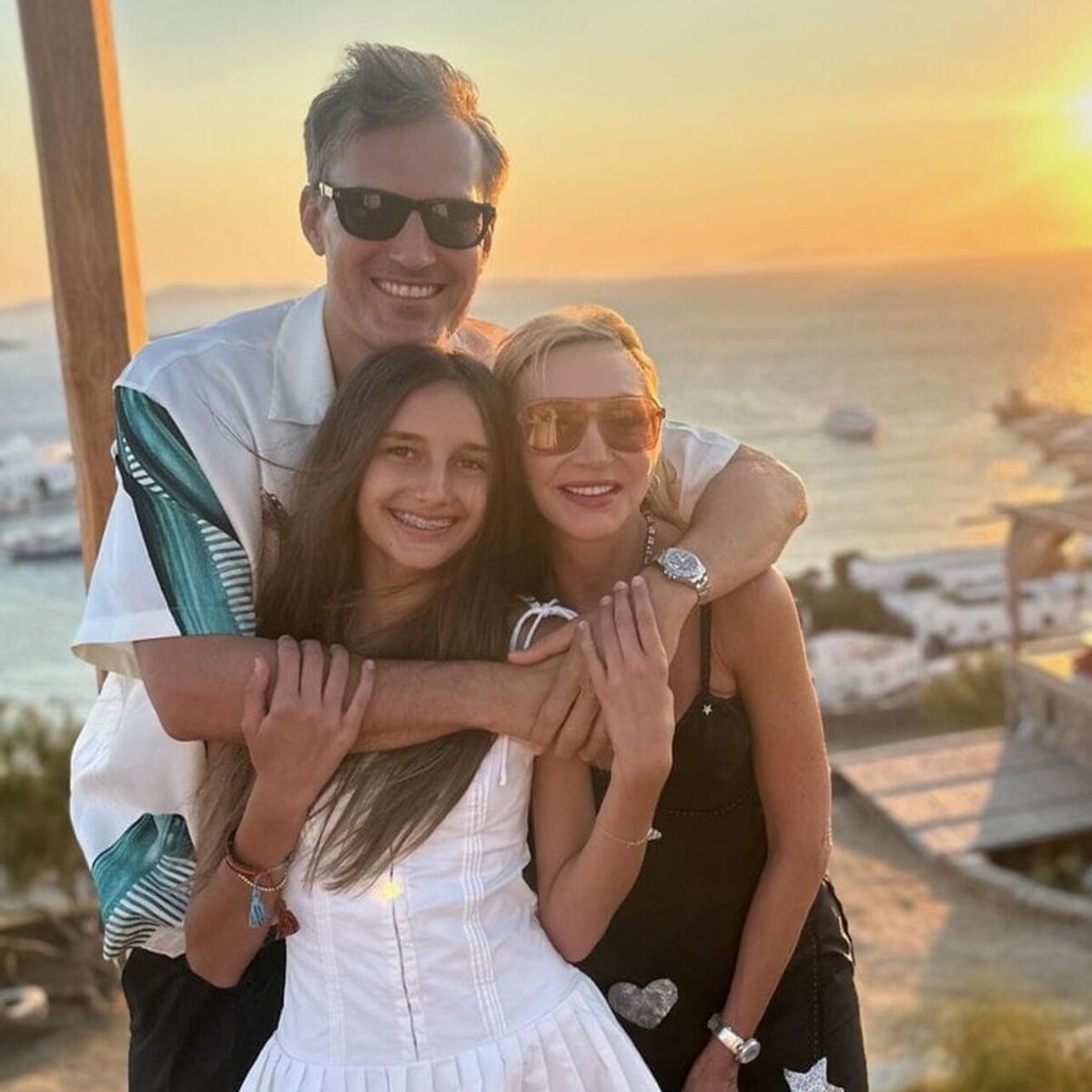    Кристина Орбакайте с мужем и дочерью Соцсети