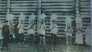 Соленосы с мешками соли