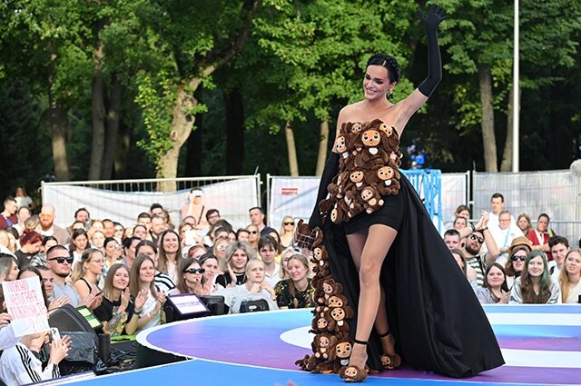    Певица Слава на фестивале VK Fest 2025 в Москве. Фото: РИА Новости/ Рамиль Ситдиков