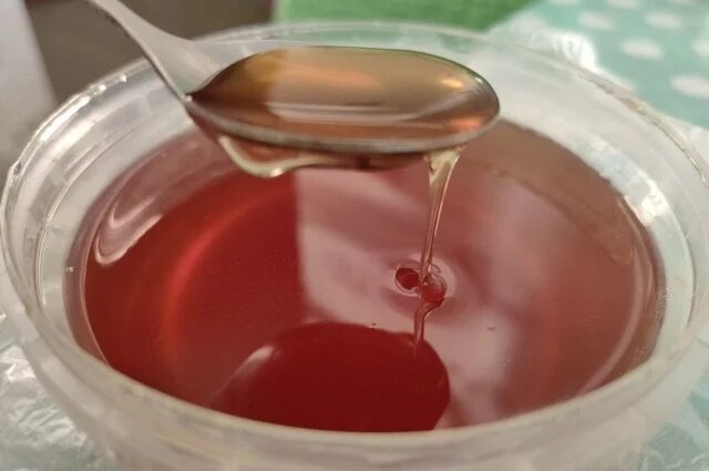 Добавляют ли в мёд сахар честные пчеловоды?