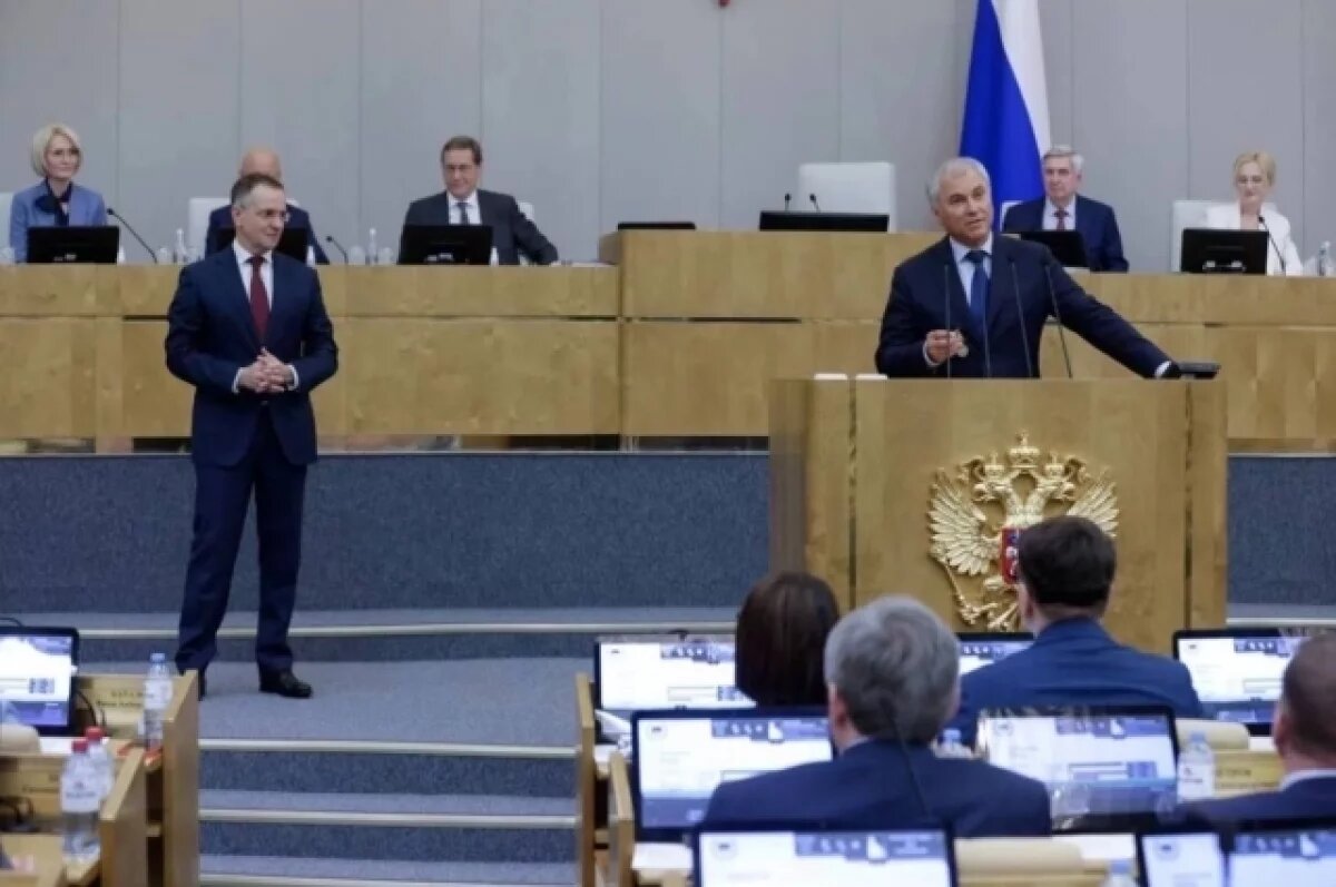    Мединского наградили медалью имени Станислава Говорухина