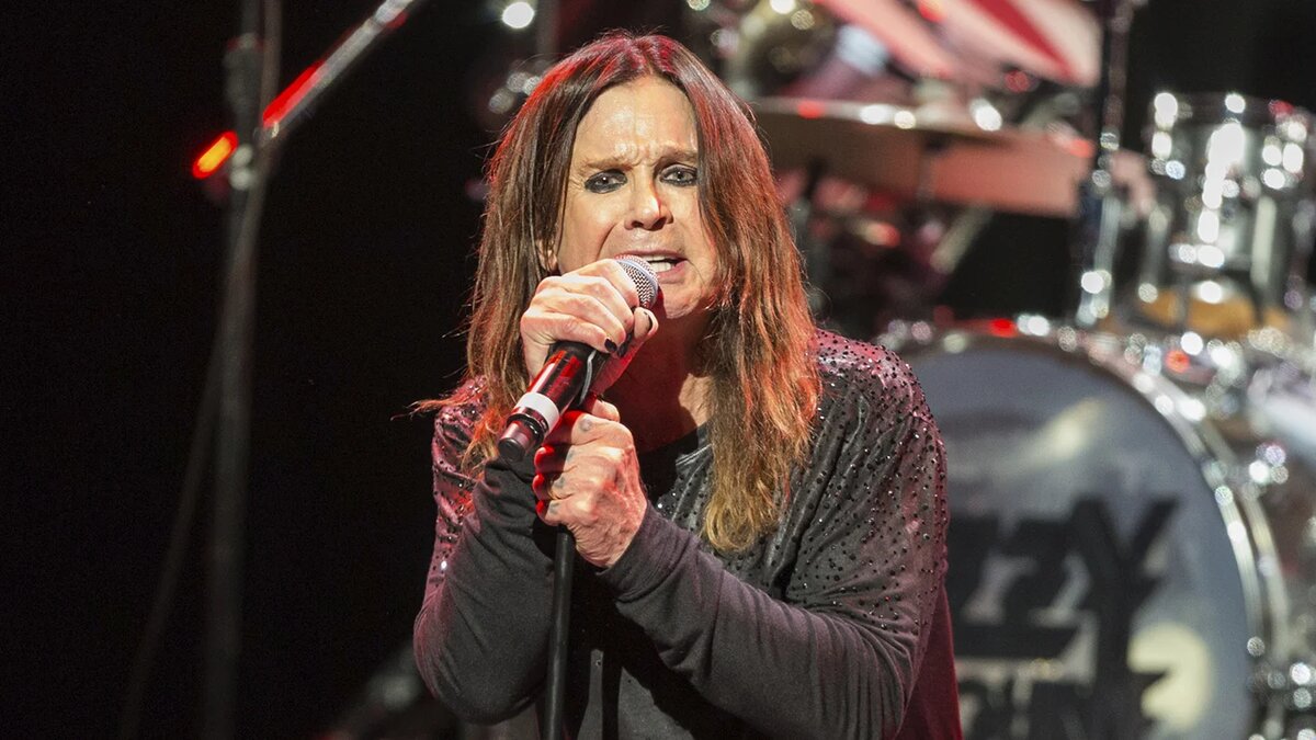   Paul A. Hebert / Invision / AP