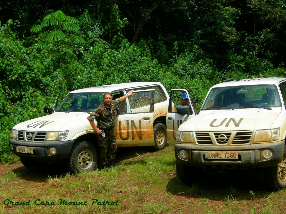 В патруле – две машины с двумя экипажами. Фото из архива автора