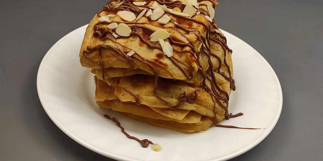 Яблочные венские вафли без сахара: вкусно, просто и полезно (можно приготовить даже из замороженных яблок)