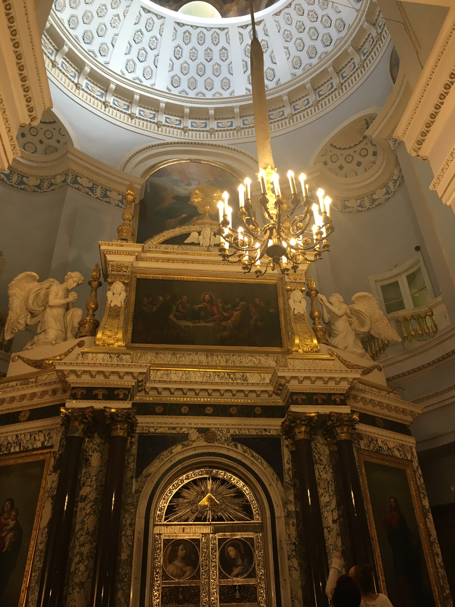 Храм Архангела Михаила - домовой храм Михайловского замка