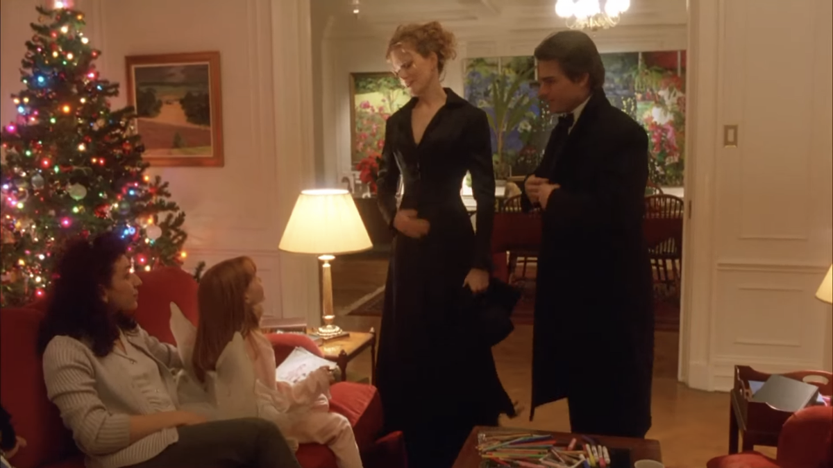 Кадр из фильма «С широко закрытыми глазами»