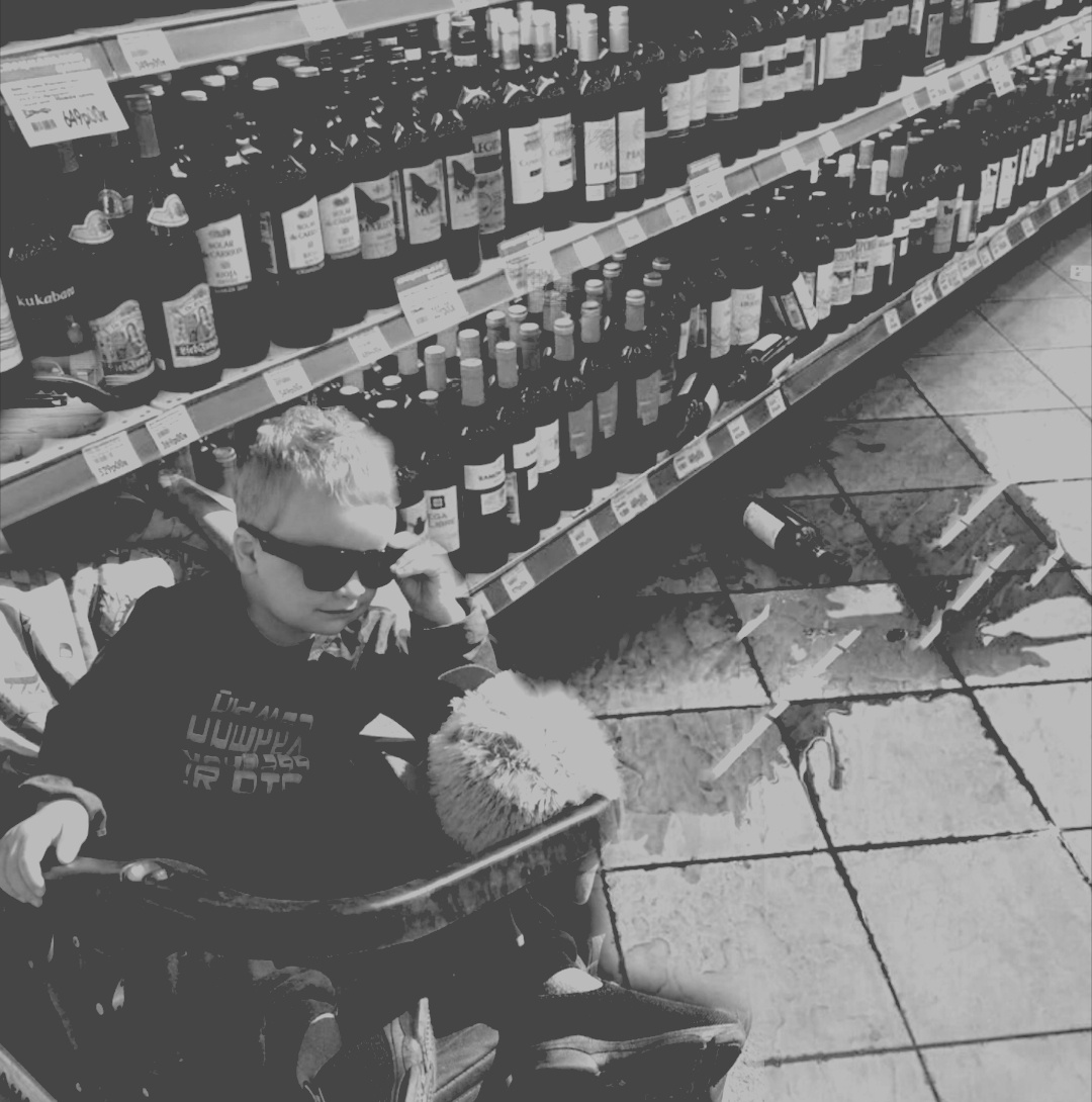 Фото смонтировано. 