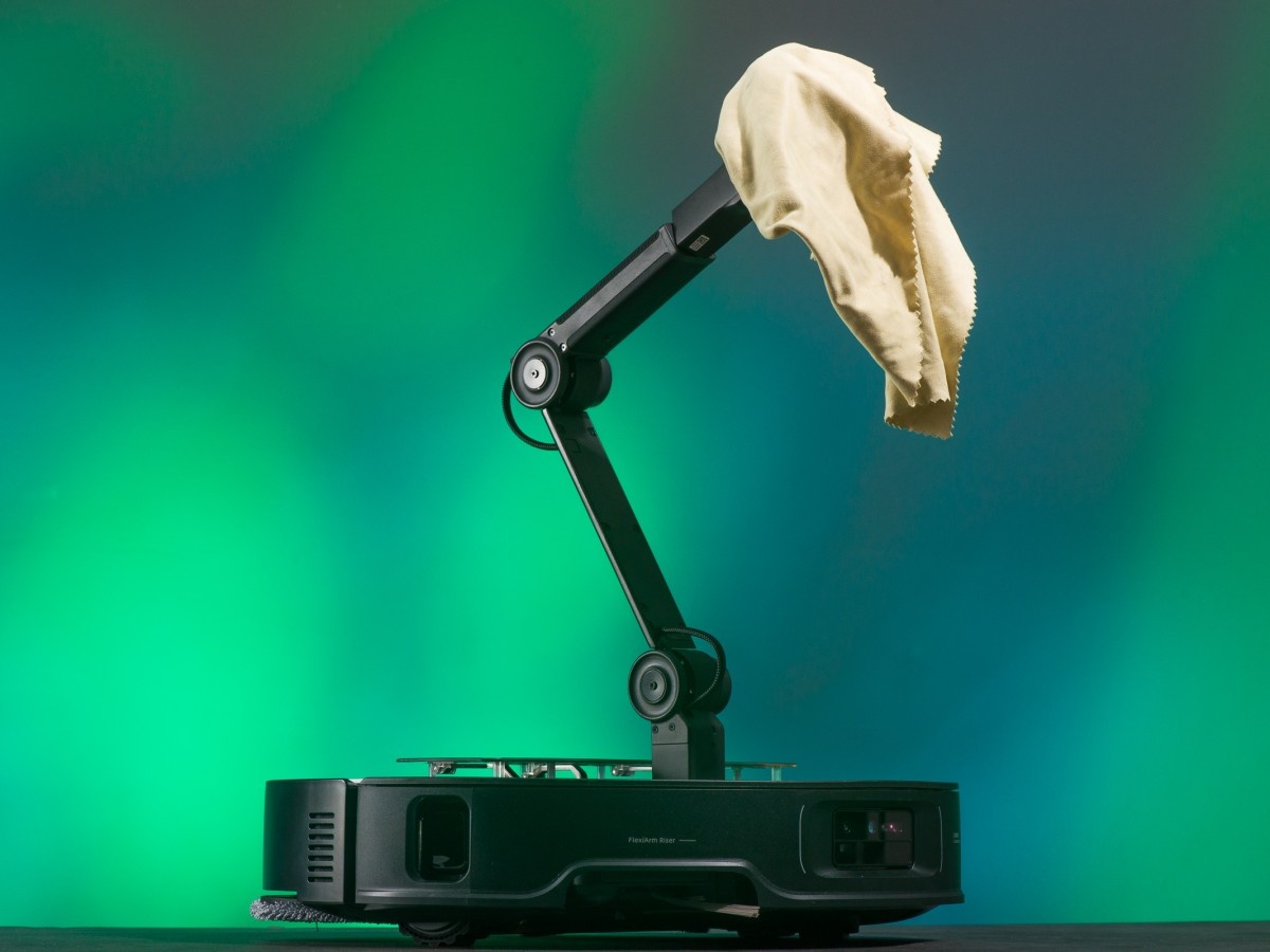    Обзор Roborock Saros Z70: поговори с рукой