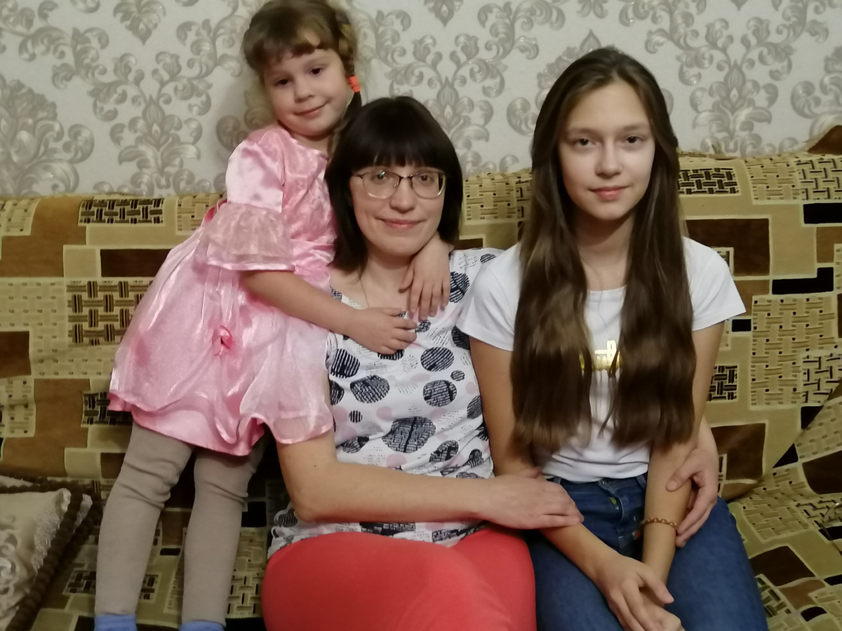 Мама с дочами🥰 Тоже уже давняя фотография