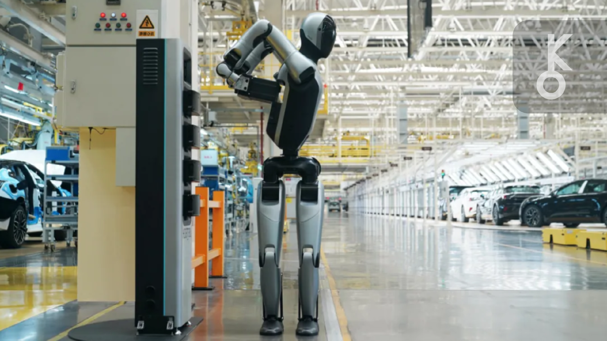 Walker S2: Революционный гуманоидный робот от UBTECH, который работает 24/7 без остановки