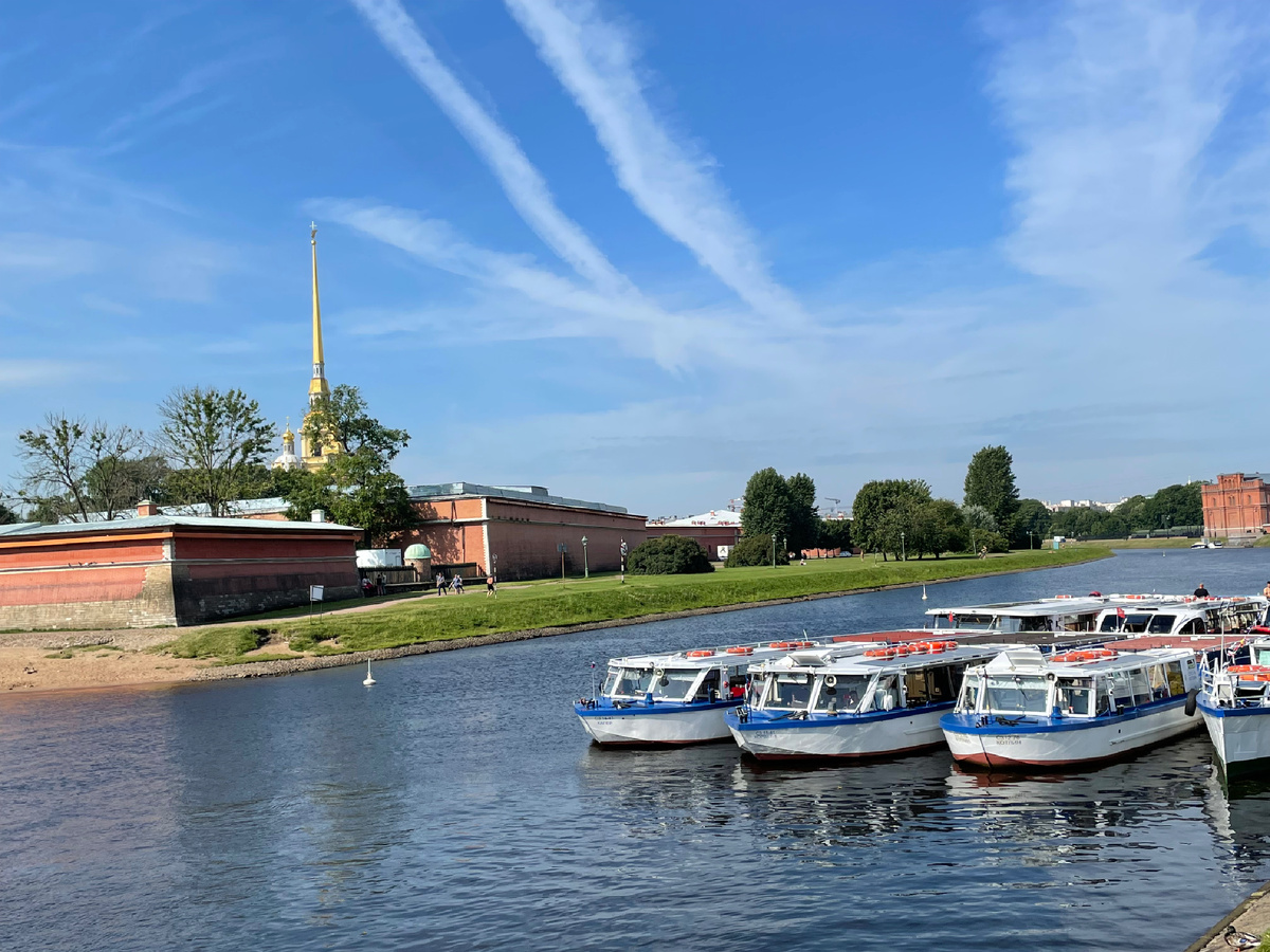 Подходим к Петропавловской крепости