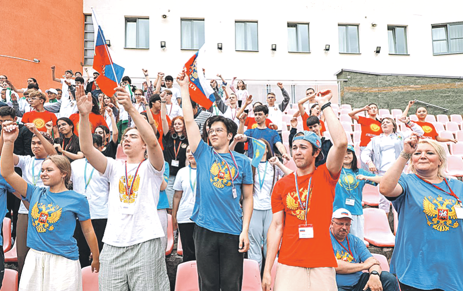  Подростков вдохновила встреча в Беларуси. Фото: Алиса ДРУГАКОВА/ИД «Беларусь сегодня»
