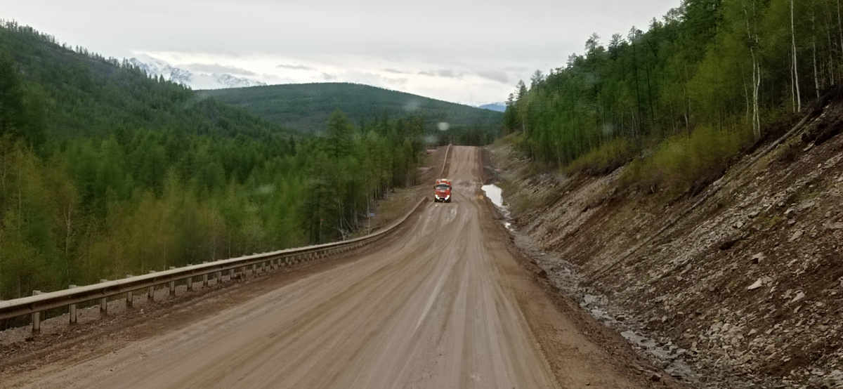  “Дорога к светлому будущему… или к ближайшей яме?”