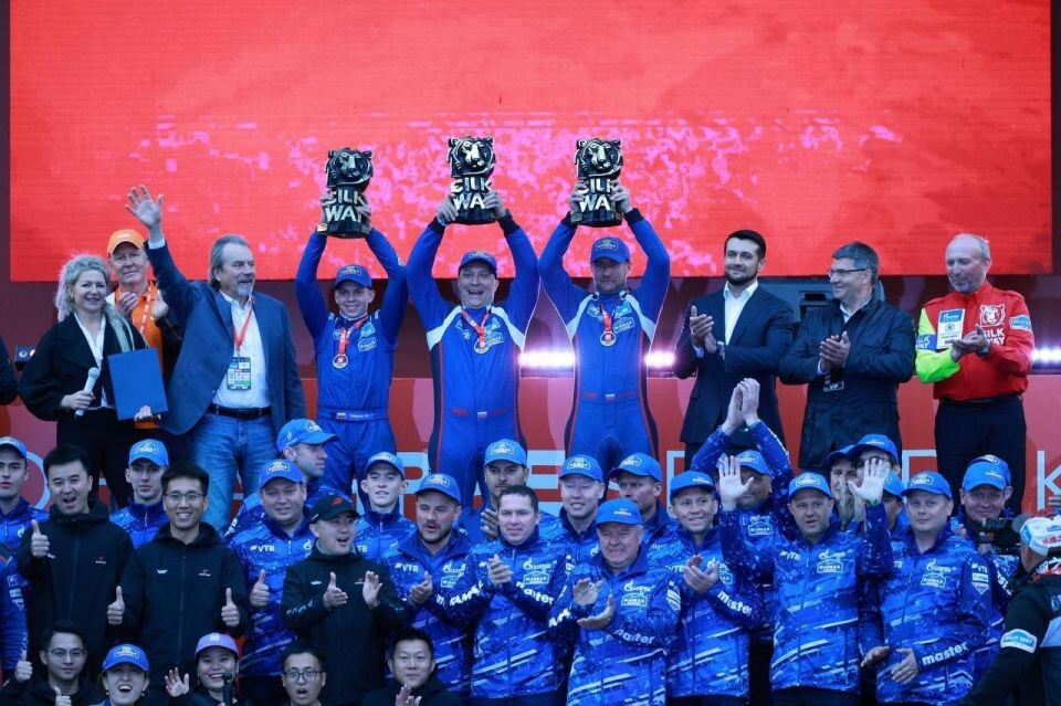    Международное ралли "Шелковый путь" финишировало в Горно-Алтайске. Источник: Олег Укладов