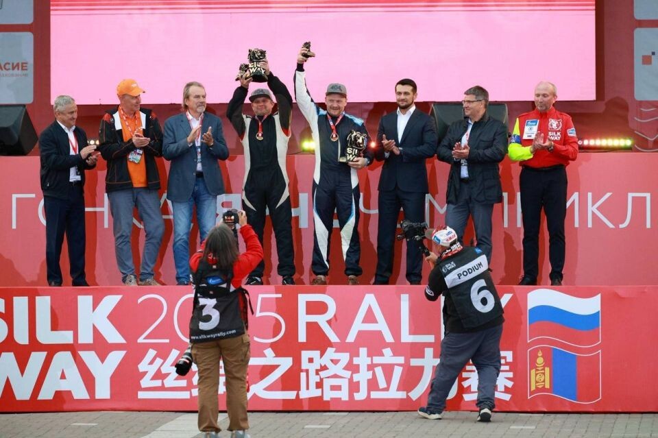    Международное ралли "Шелковый путь" финишировало в Горно-Алтайске. Источник: Олег Укладов