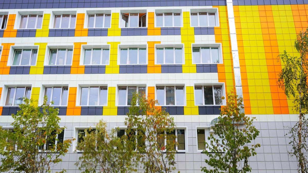    Капремонт школы №4 в Мегионе выходит на финальную стадию