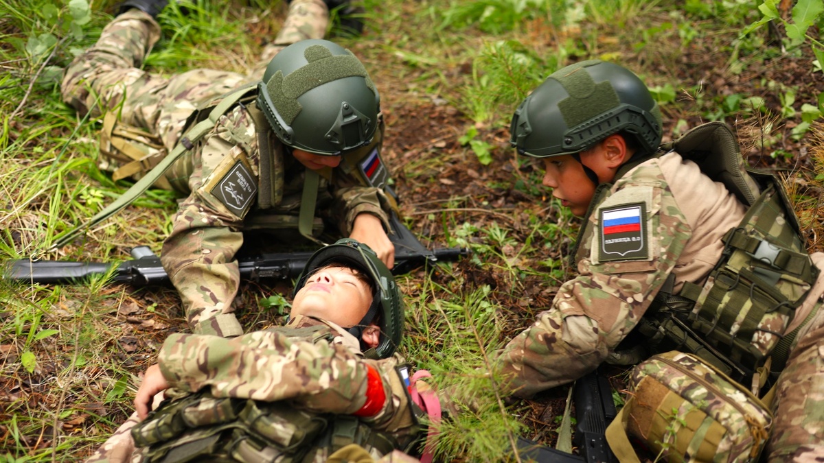    Семья из Югры борется за выход в финал всероссийской «Семейной зарницы»