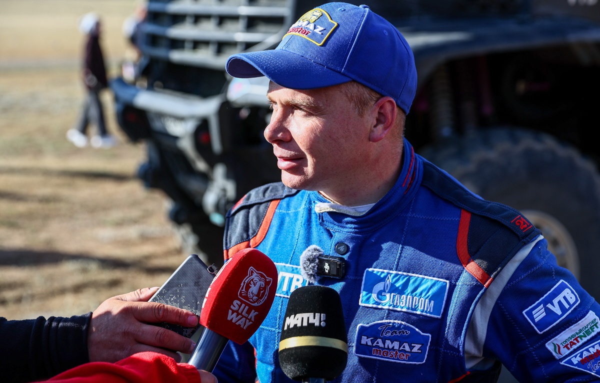    Руководитель и пилот российской команды "Камаз-мастер" Эдуард Николаев  Софья Сандурская/ТАСС